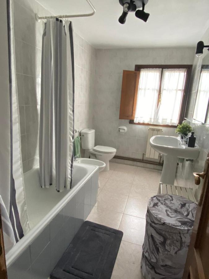 Apartamentos San Juan 2 Lledias Eksteriør bilde